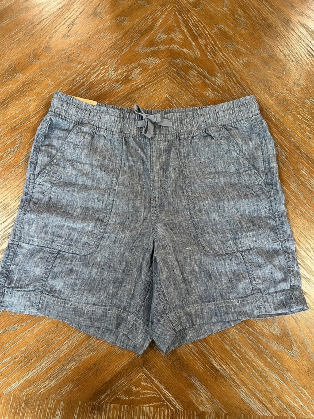 L.L. Bean 6” Mid-Rise Premium Linen Shorts